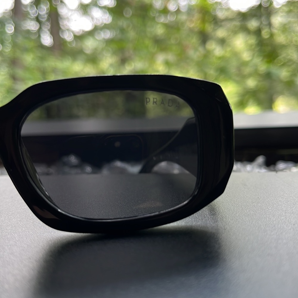 Prada Milano sunglasses - Picture 3 of 3